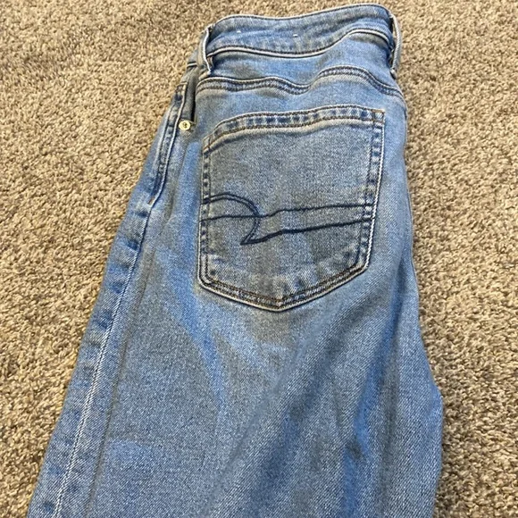 American Eagle stretch mom jeans - Picture 2 of 3